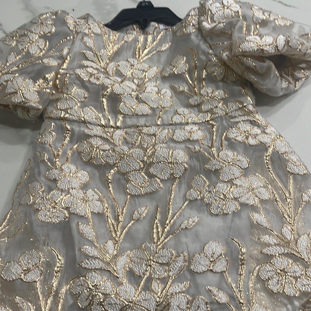 Toddler fancy gold and flower dress - Picture 2 of 5